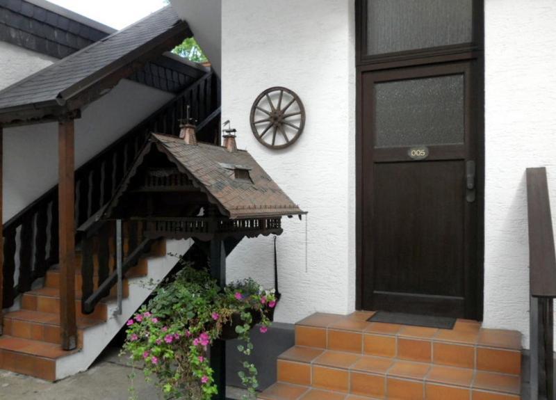 Gaestehaus Vis-A-Vis Ruedesheim am Rhein Exterior photo